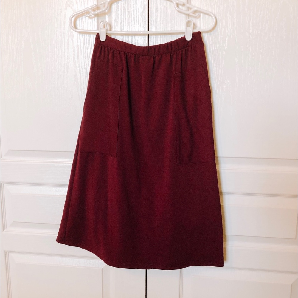 Les Amis | Burgundy A-Line, Midi Skirt w/ pockets